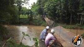 SUNGAI OYA MELUAP, SAWAH WARGA TERENDAM